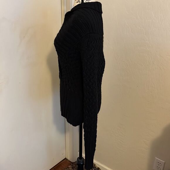 Bebe Black Chunky Deep V Front Pullover Sweater - Picture 2 of 10